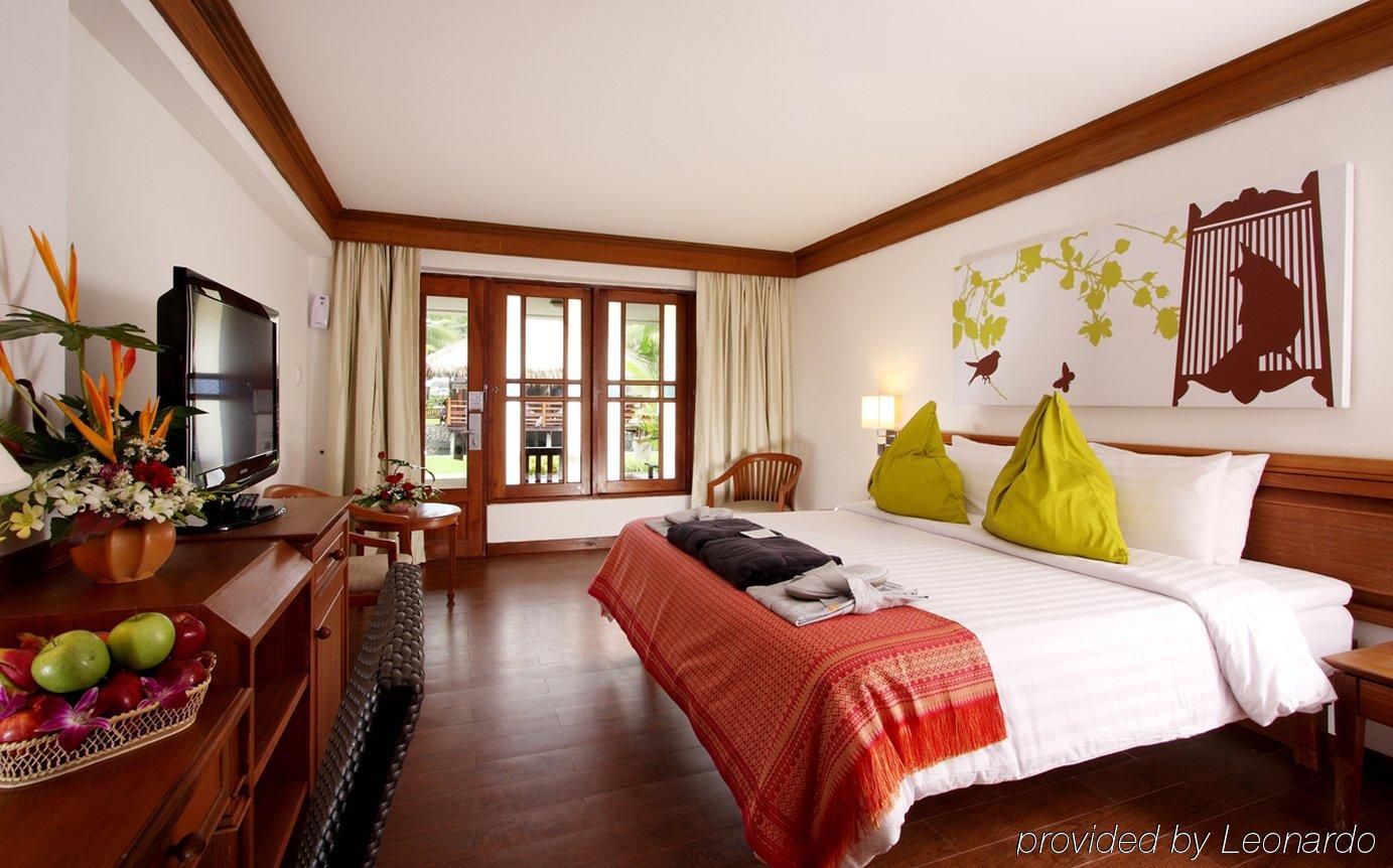 Kamala Beach Inn Пхукет Екстер'єр фото