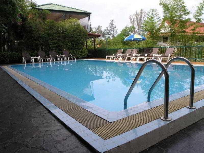 Kamala Beach Inn Пхукет Екстер'єр фото